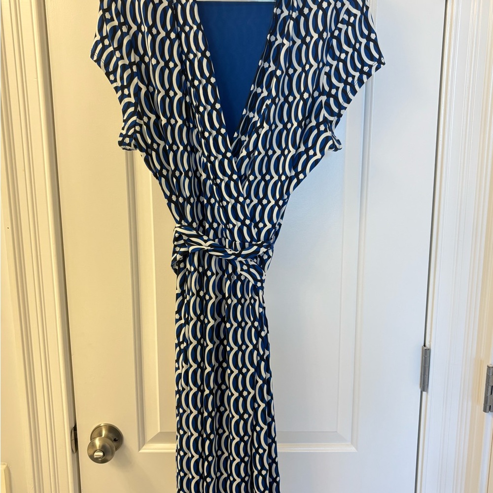 Liz Claiborne Navy & White Geometric Wrap Midi Dress